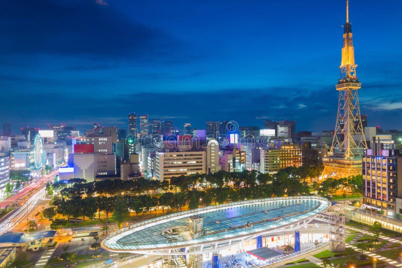 名古屋 日本与名古屋电视塔的市地平线在微明下库存图片 图片包括有区域 黑暗 日本 目的地 城市 名古屋 日本与名古屋电视塔的市地平线在微明下库存图片 图片包括有区域 黑暗 日本 目的地 城市