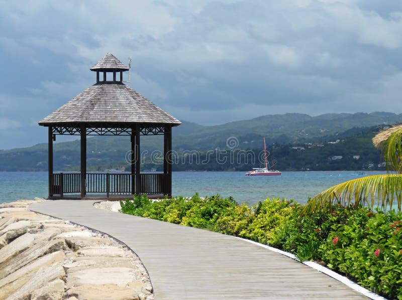 在蒙特哥贝牙买加的眺望台库存照片 图片包括有密林 旅行 室外 外出 海岸 会议室 户外