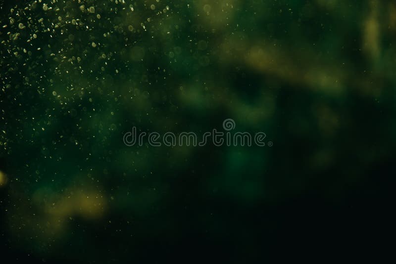 壁纸的抽象背景水中有许多没有聚焦的气泡绿色水族箱库存图片 图片包括有绿色水族箱 水中有许多没有聚焦的气泡