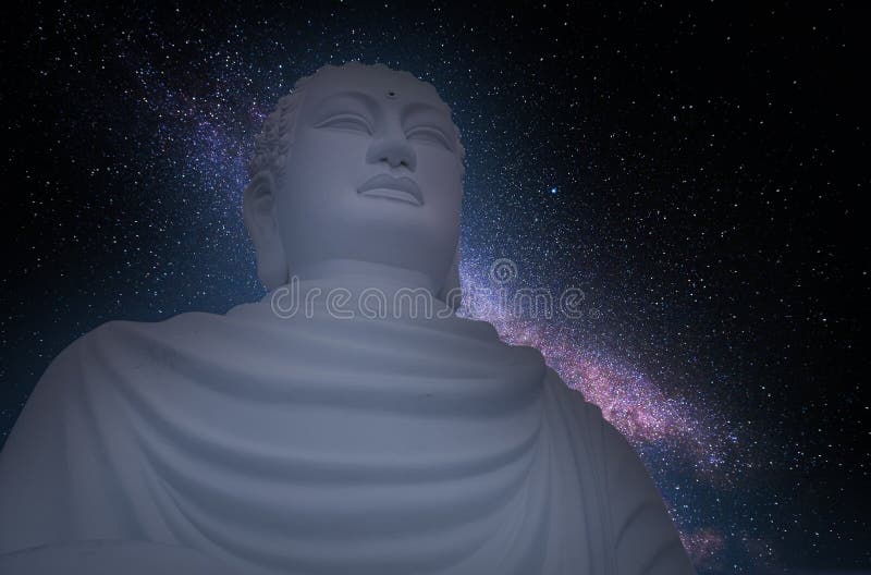 天空背景下的白佛法库存图片 图片包括有光芒 地图集 凝思 本质 信念 查找 装饰 特写镜头 天空背景下的白佛法库存图片 图片包括有光芒 地图集 凝思 本质 信念 查找 装饰 特写镜头