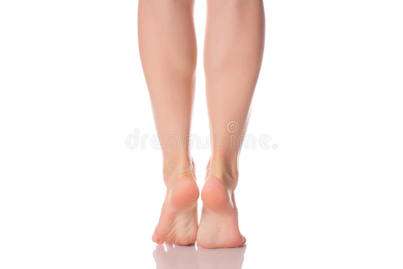 女性脚在被隔绝的脚趾的脚跟库存照片 图片包括有 女性脚在被隔绝的脚趾的脚跟库存照片 图片包括有
