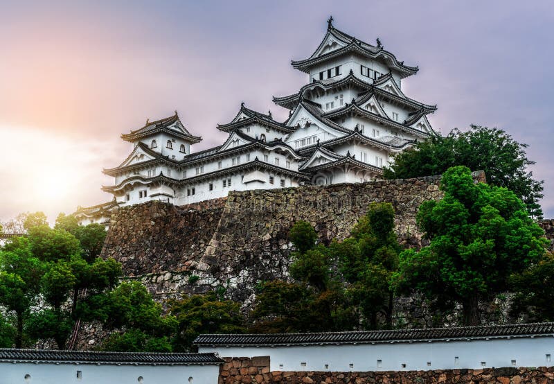 日本姬路市白鹭城库存照片 图片包括有布琼布拉 文化 日语 历史 武士 地标 空白 蓝色