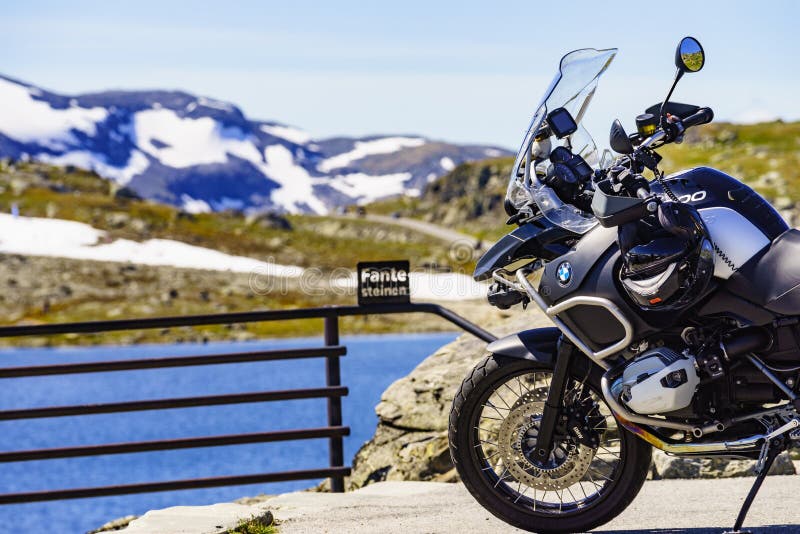 Bmw R 10 Rt车速表和gps 编辑类图片 图片包括有活动 快速 设计 引擎 显示 Bmw R 10 Rt车速表和gps 编辑类图片 图片包括有活动 快速 设计 引擎 显示