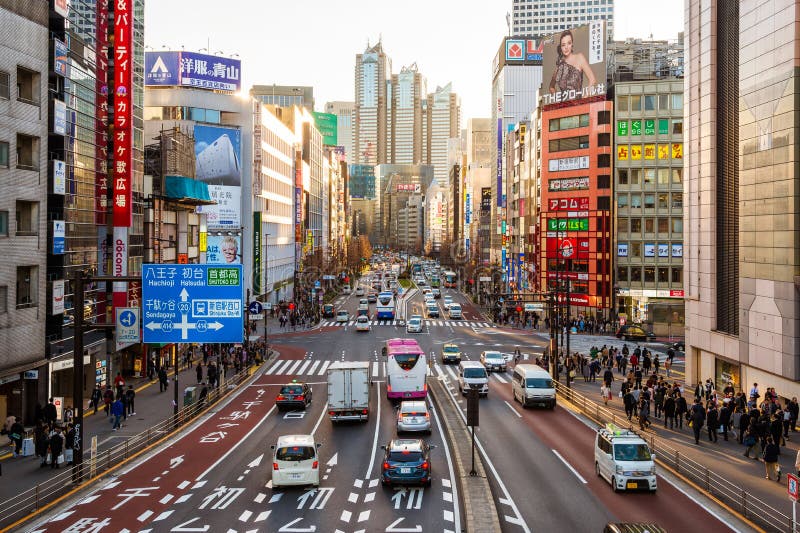 新宿区在东京编辑类库存照片 图片包括有旅行 街市 具体 自动驾驶仪 现代 云彩 玻璃