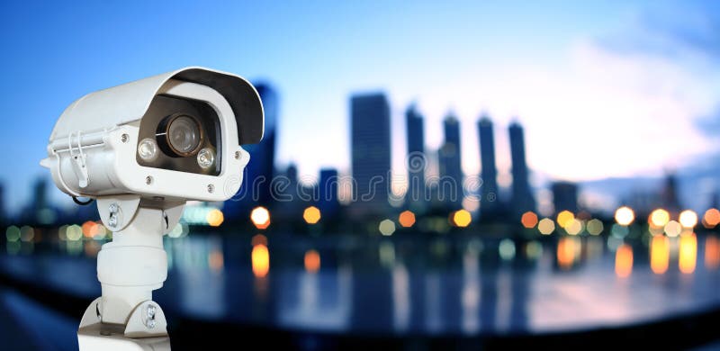 有弄脏的城市的cctv在夜背景中库存图片 图片包括有罪行 背包 保密性 室外 电子 现代 有弄脏的城市的cctv在夜背景中库存图片 图片包括有罪行 背包 保密性 室外 电子 现代