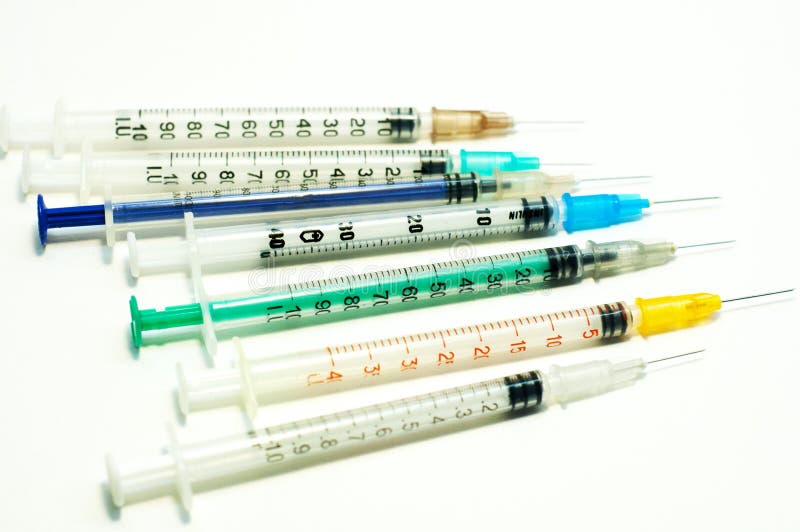 注射器注射针筒和疫苗带针的注射器健康 疾病 药物库存图片 图片包括有实验室 流行