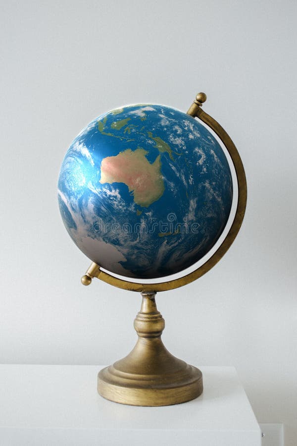 照片库: 地球地球仪显示澳大利亚和新西兰地图库存例证. 插画包括有工具, 对象, 照片, 持有人- 227666523