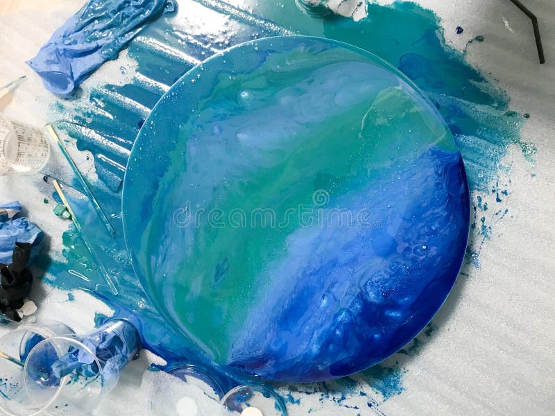 用丙烯酸蓝色多色树脂刷制国产时髦抽象现代图案的工艺库存图片 图片包括有用丙烯酸蓝色多色树脂刷制国产时髦抽象现代图案的工艺