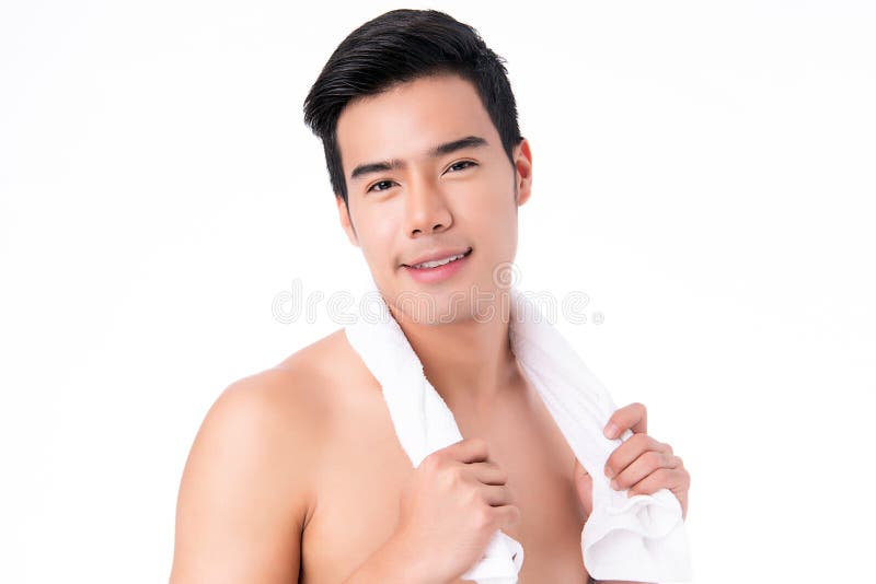 白背景中的帅小亚洲男人画像男性健康美 自我护理 身体和皮肤护理的概念库存照片 图片包括有男性健康美 自我护理 身体和皮肤护理的概念 白 背景中的帅小亚洲男人画像