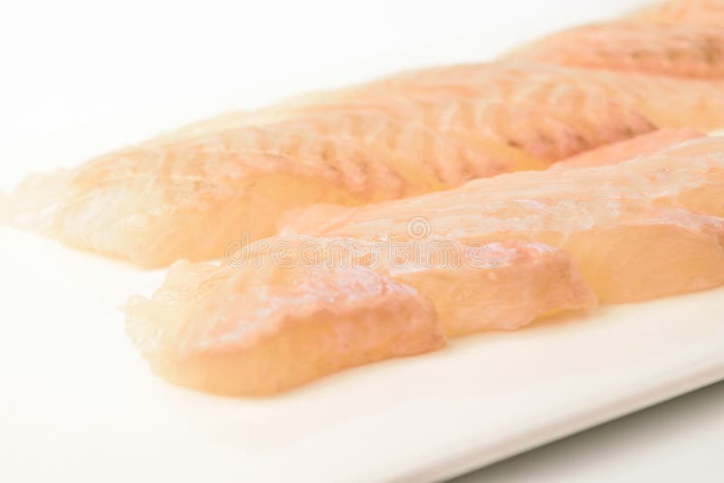 白色背景中的鲽鱼刺身库存照片 图片包括有粮食 食物 原始 日语 成份 膳食 特写镜头