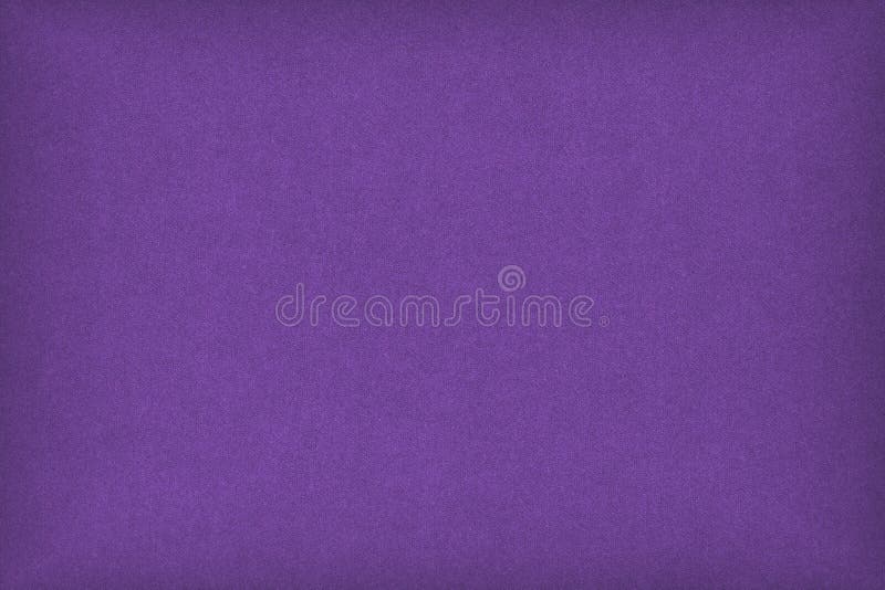紫色纸质 夏日的墙纸 深紫色背景 有纹理的表面纤维和不规则库存图片 图片包括有织地不很细 夏天