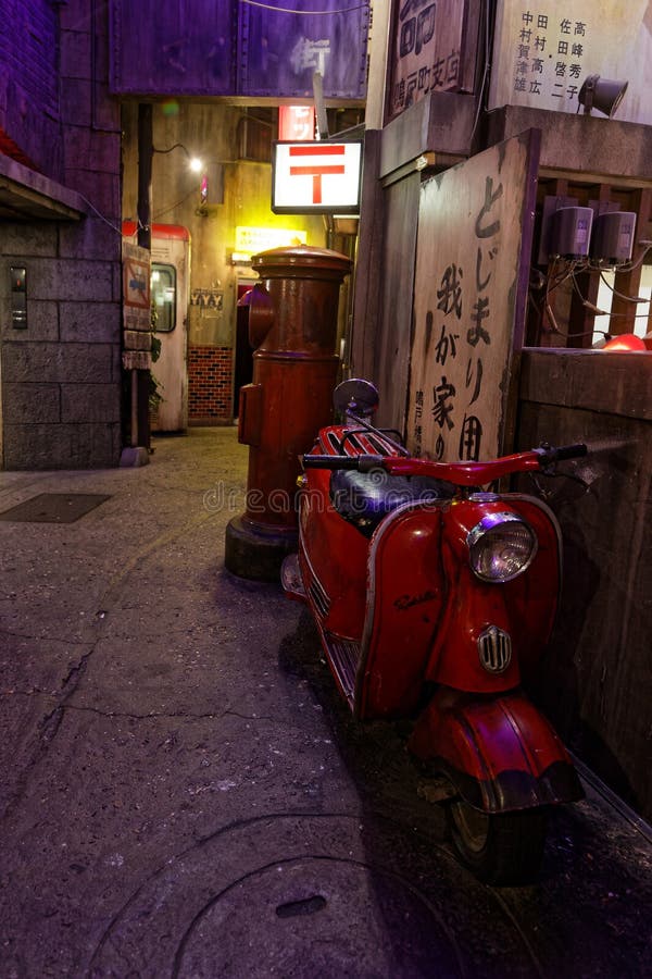 红色滑行车在shin横滨拉面博物馆图库摄影片 图片包括有面条 城市 房子 再创造 横滨