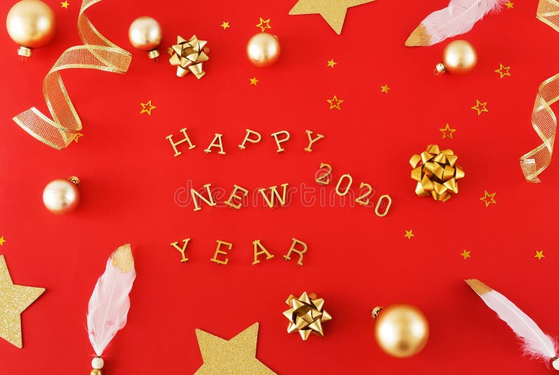 红色背景中金色的圣诞或新年装饰背景库存照片 图片包括有问候 欢乐 魅力 邀请 圣诞节 看板卡 红色背景中金色的圣诞或新年装饰背景库存照片 图片包括有问候 欢乐 魅力 邀请 圣诞节 看板卡