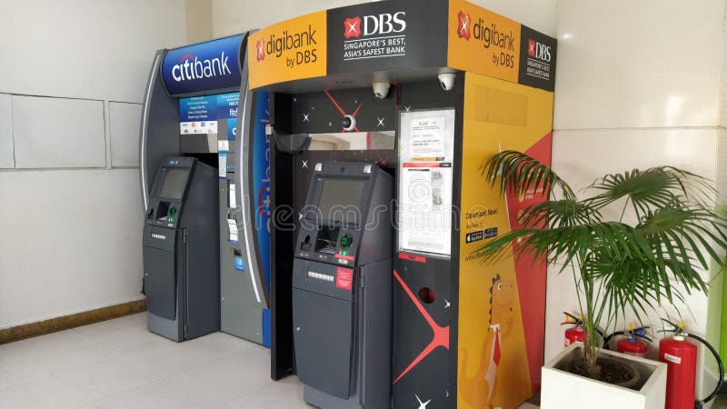 Atm Bni 46 自动柜员机编辑类库存照片 图片包括有设备 社论 女孩 赊帐 插入