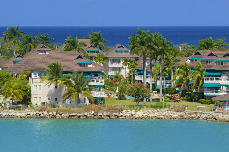 蒙特哥贝 牙买加编辑类照片 图片包括有热带 绿色 手段 加勒比 海岛 住宅 海运 醉汉