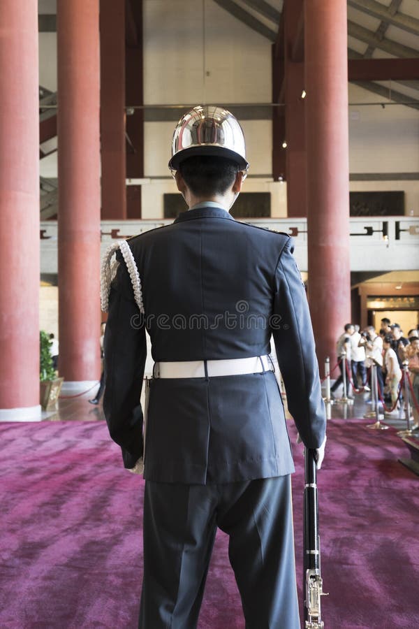 许多旅游走在国父纪念馆里面编辑类图片 图片包括有 许多旅游走在国父纪念馆里面编辑类图片 图片包括有