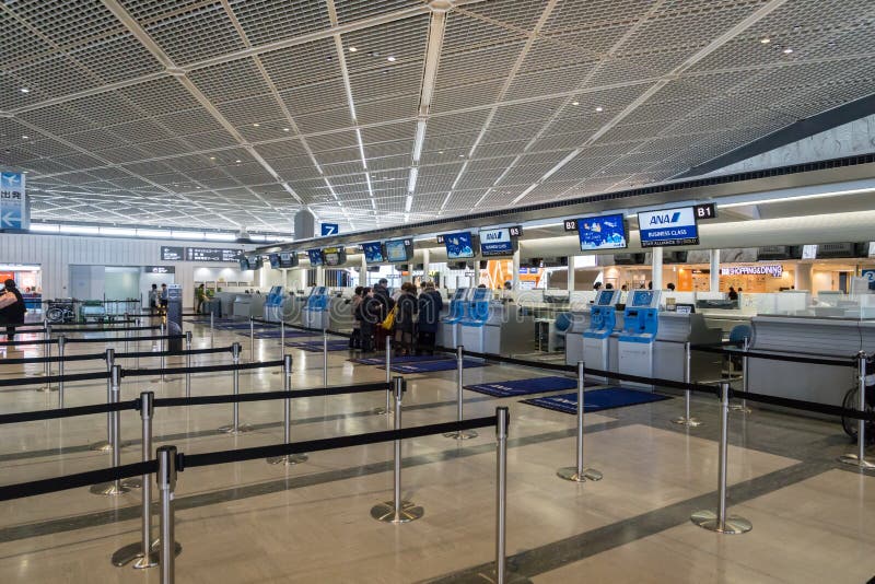 阿那 全日空 在成田空港的登记处柜台 日本编辑类照片 图片包括有