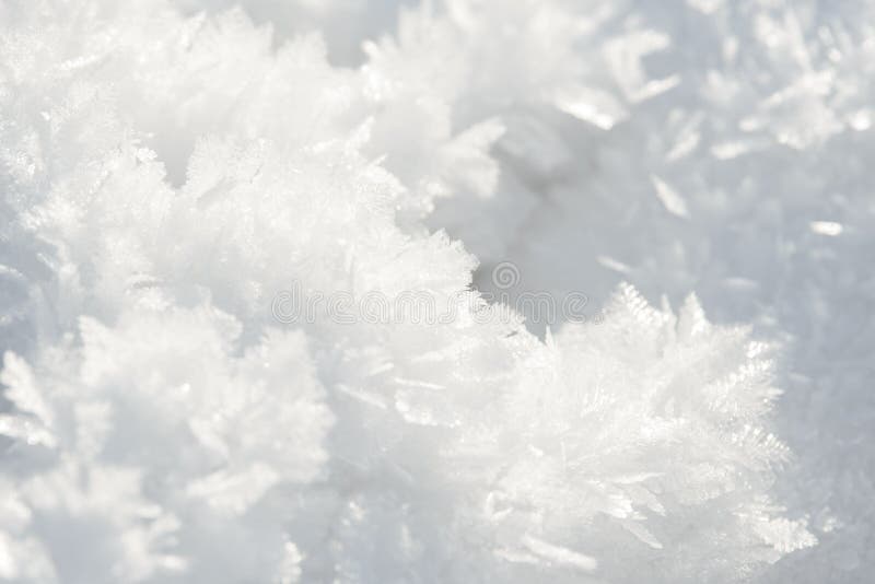 霜冻背景 冰雪和雪的冬天背景 有雪花和山 季节性壁纸 库存图片 图片包括有圣诞节 几何