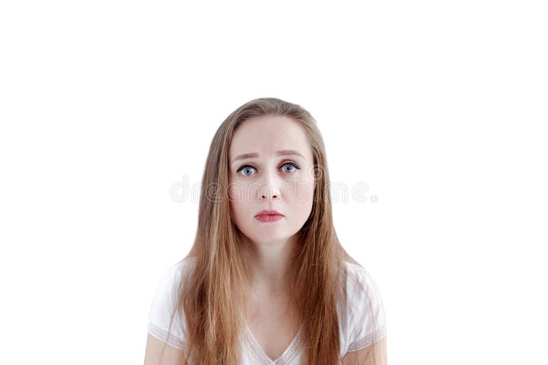 白色背景中侧面平和面部表情的白人年轻女性库存图片 图片包括有背包 消沉 表达式 白种人 感觉 白色背景中侧面平和面部表情的白人年轻女性库存图片 图片包括有背包 消沉 表达式 白种人 感觉