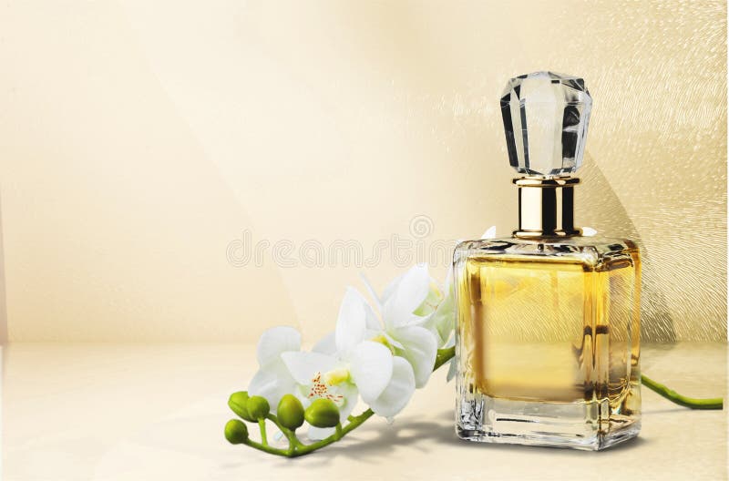 香水瓶和花在背景库存图片 图片包括有香水 浪漫 对象 开花 女性 化妆用品 典雅 气味