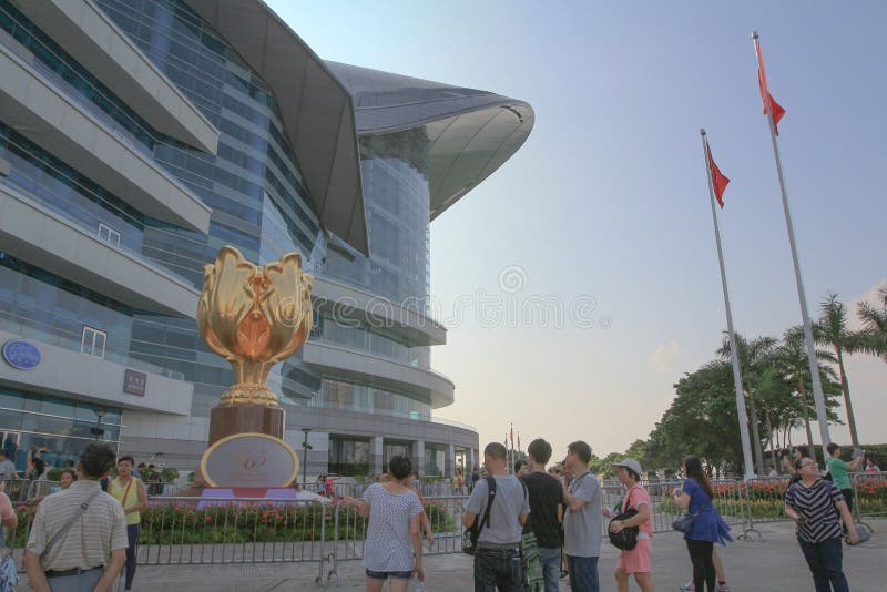 香港金紫荆广场14年10月1日编辑类图片 图片包括有中国 雕象 中心 正方形 移交 香港金紫荆广场14年10月1日编辑类图片 图片包括有中国 雕象 中心 正方形 移交