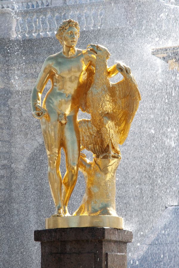 1 παλάτι peterhof Πετρούπολη Άγιο&sig στοκ εικόνες 1 παλάτι peterhof Πετρούπολη Άγιο&sig στοκ εικόνες