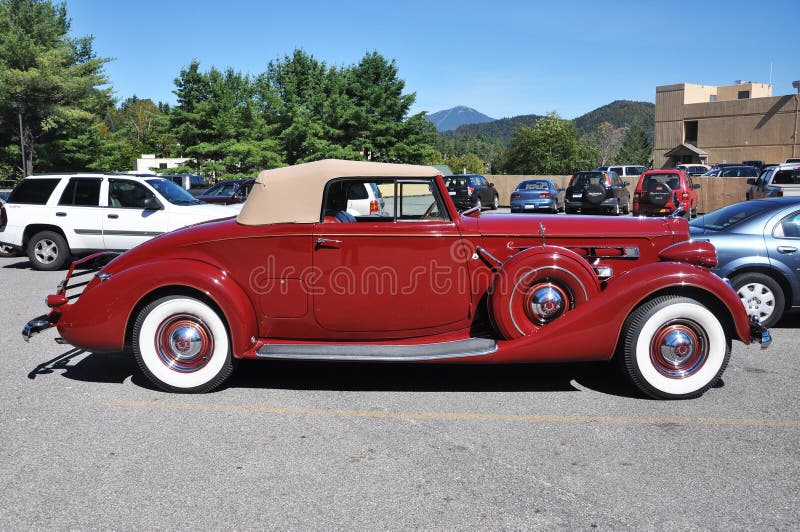 1937 Packard 12 Convertibele Oldtimer