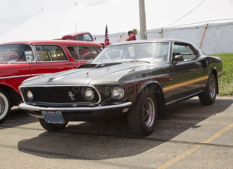 Mustang stock photo. Image of auto, cobra, ancienne, affiches - 4775820