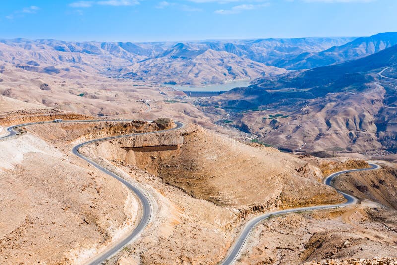2 serpentyna halna drogowa Jordan zdjęcia stock