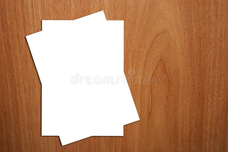 Bloeien toegang regel Witte A4 Pagina Op Houten Achtergrond Foto's - gratis en royaltyvrije  stockfoto's uit Dreamstime