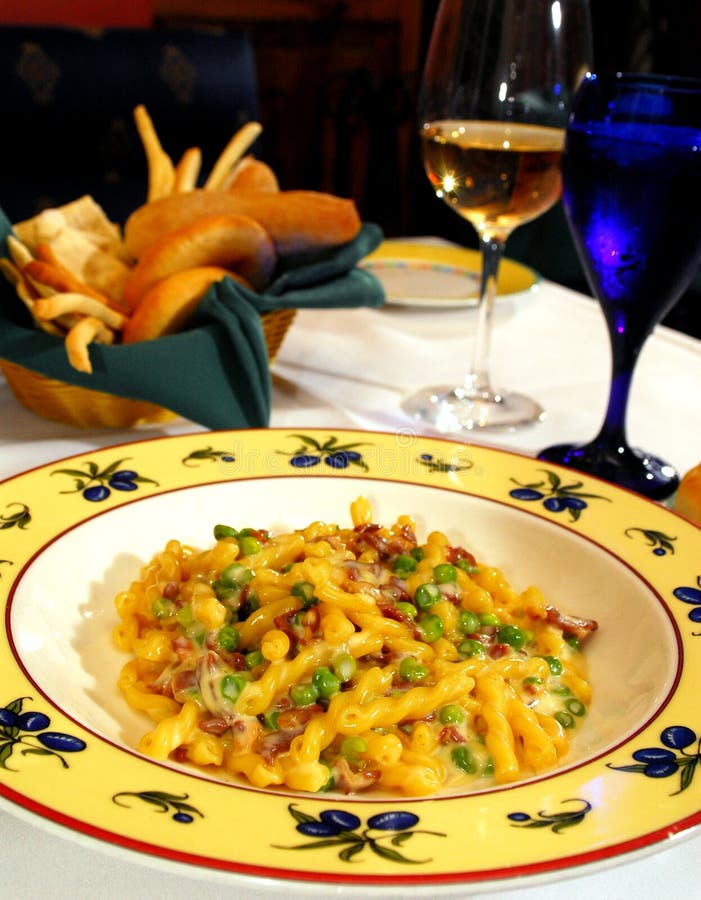 Green peas and bacon pasta. Green peas and bacon pasta