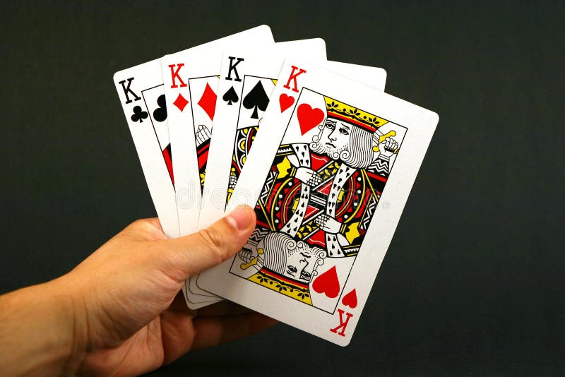 Игры 4 короля. Гадание на 4 королей. 4 Короля сверху. Два короля в покере.