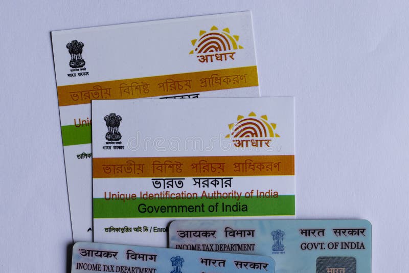 Aadhaar and PAN cards editorial photography. Image of card - 194204732