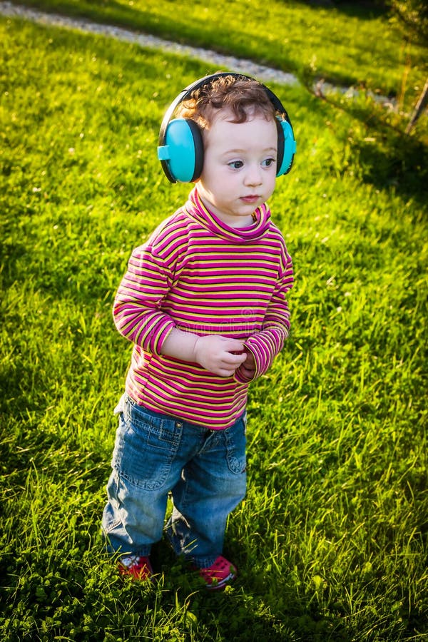 Aanbiddelijke Baby Diep in Geluid Stock Afbeelding Image of