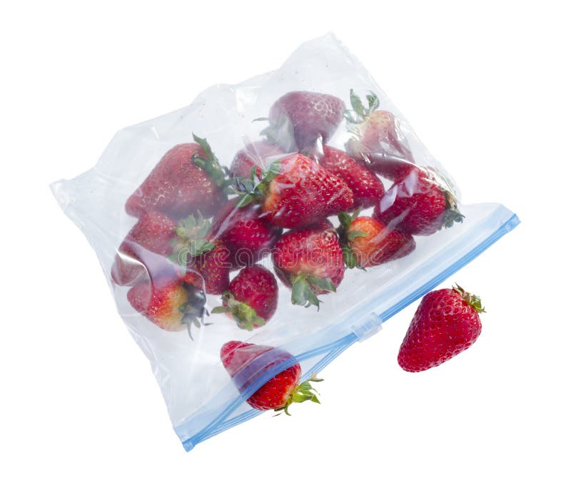 Aardbei in duidelijke plastic zak royalty-vrije stock foto Aardbei in duidelijke plastic zak royalty-vrije stock foto