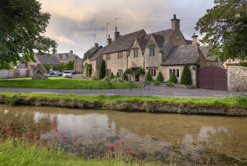 Casas De Campo Bonitas, Mais Baixa Chacina Imagem de Stock - Imagem de lower, idyllic: 42322961