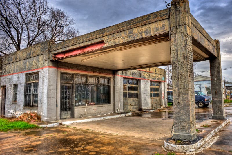 abandoned-gas-station-two-bay-garage-navasota-texas-photographed-stormy-day-69052862