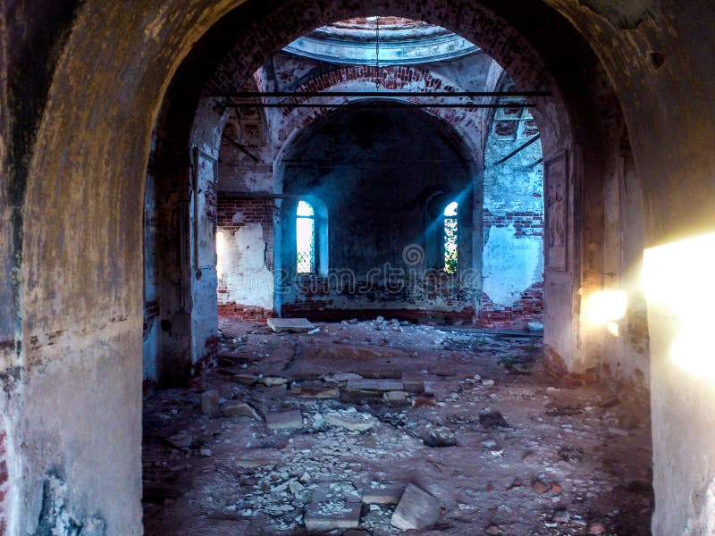 Abandoned Temple With Cambodian Gods Idol Statue Stock Image Image of