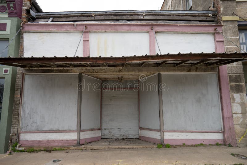 Abandoned vintage building in texas