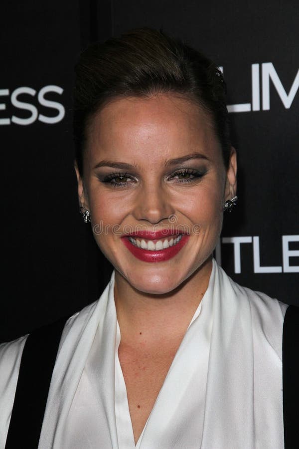 Abbie Cornish at the "Limitless" Los Angeles Special Screening, Arclight Theaters, Hollywood, CA. 03-03-11