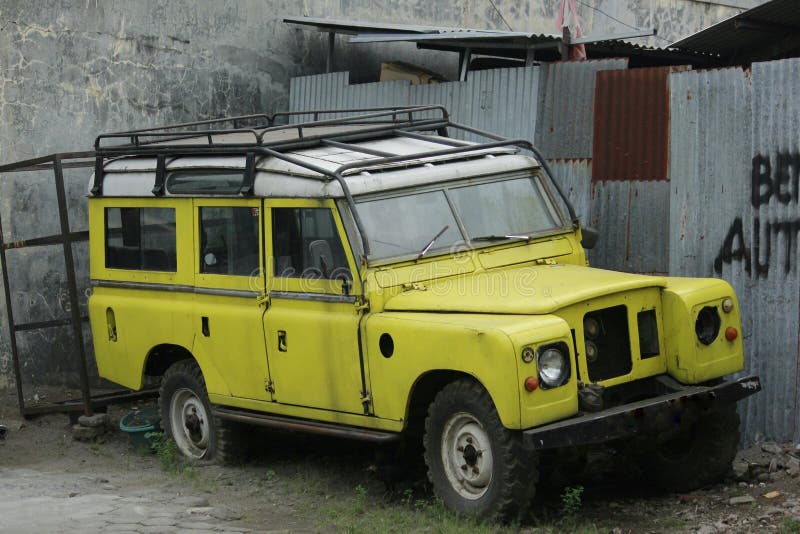 Abenteurwagen der Land Rover Serie stockfoto Abenteurwagen der Land Rover Serie stockfoto