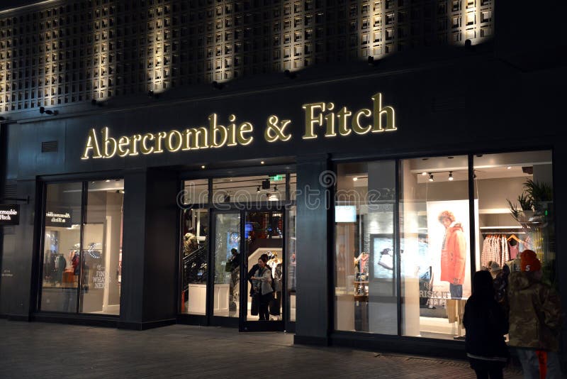 abercrombie and fitch shopping