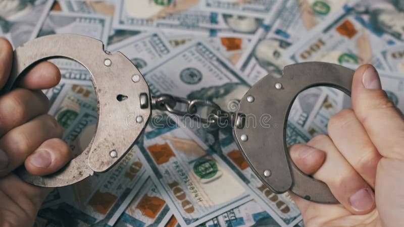 Abertura de Algemas Metálicas Sobre Dólares Americanos filme
