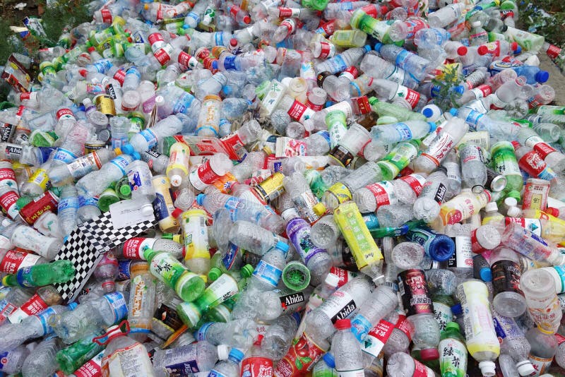 Abfallplastikflaschen