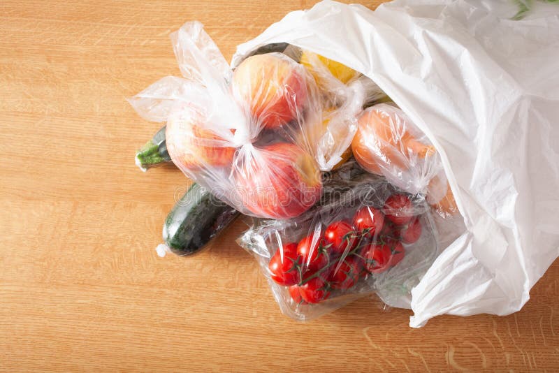 Abfallproblematik für Kunststoffabfälle zum einmaligen Gebrauch Obst und Gemüse in Plastiktüten