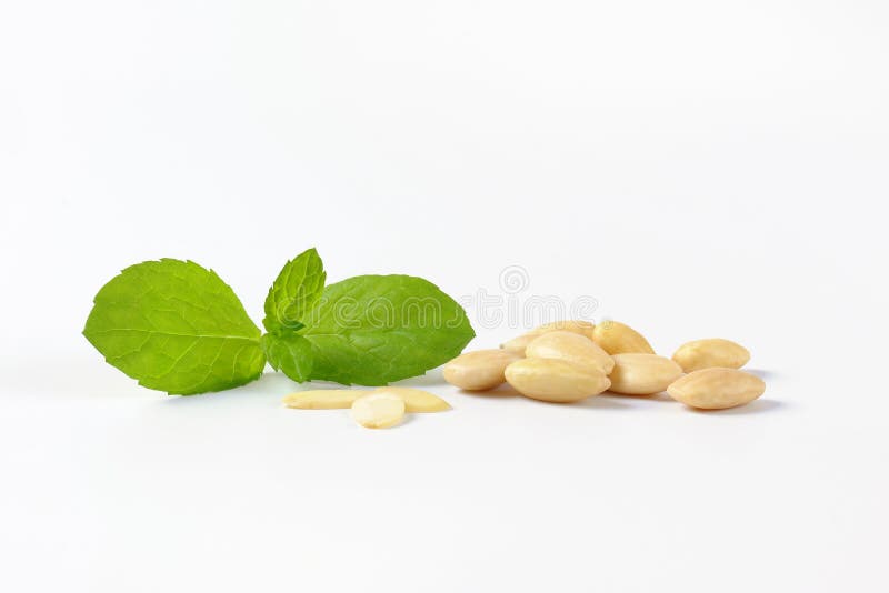Abgezogene Mandeln lizenzfreies stockfoto Abgezogene Mandeln lizenzfreies stockfoto