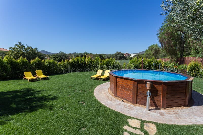 backyard above ground pools