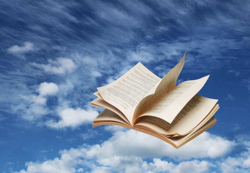 Быть как открытая книга. Книга в воздухе. Раскрытая книга на фоне неба. Книга в полете. Книги на голубом фоне.