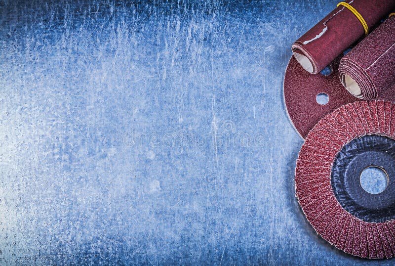 Abrasive Flap Wheel Grinding Disc Emery Paper Rolls on Metallic Stock