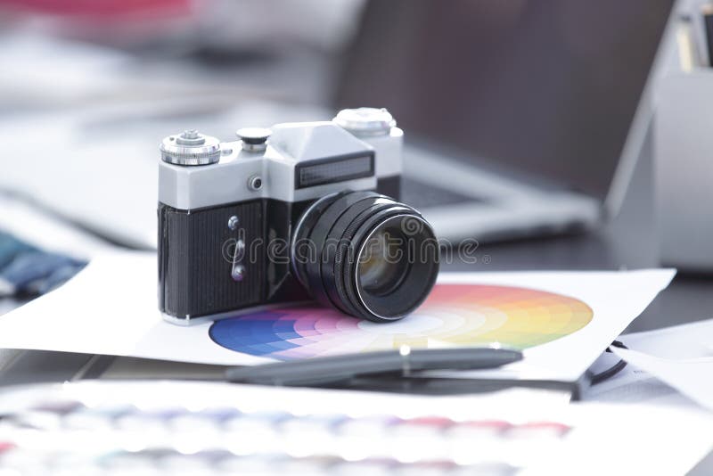 Abschluss oben Alter Retro- Sowjet der Filmkamera 35mm stockbilder Abschluss oben Alter Retro- Sowjet der Filmkamera 35mm stockbilder